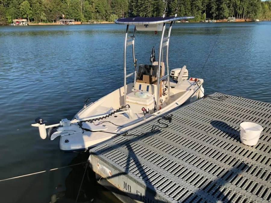 2000 Sea Fox with a SG300 boat t-top, photo 1 of 2