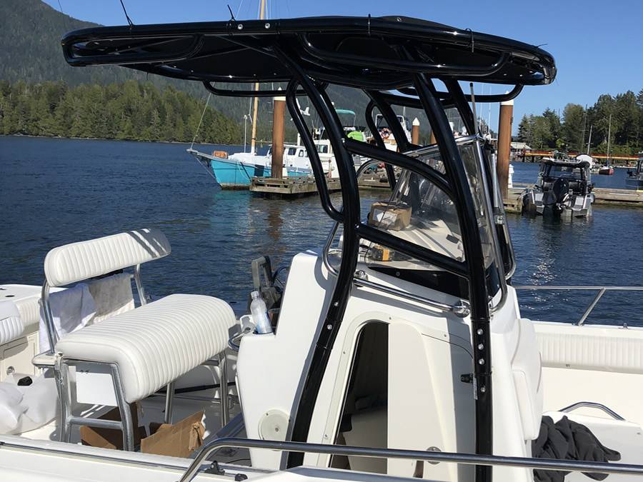 2001 Boston Whaler 26 Outrage with a SG900 boat t-top, photo 3 of 6