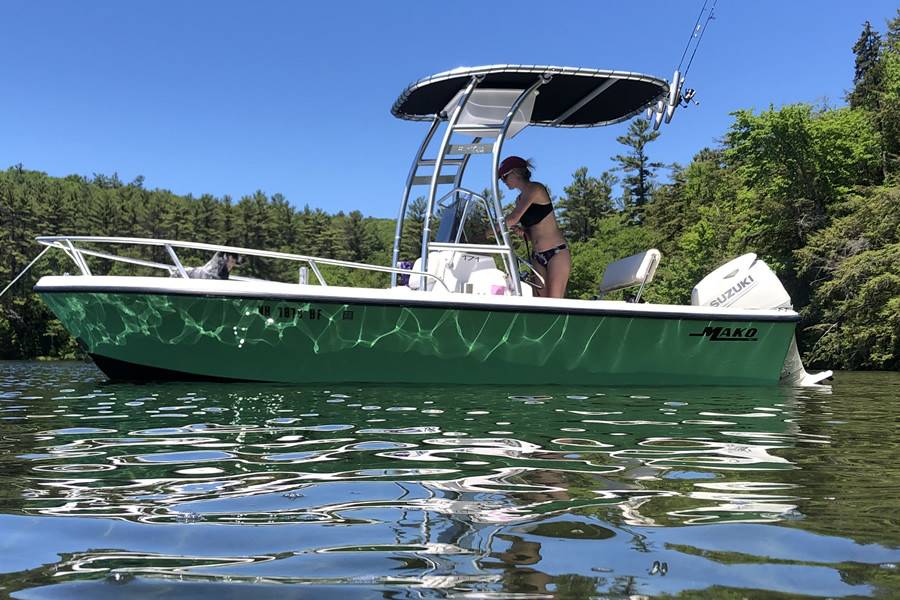 2001 Mako 171 with a SG300 boat t-top, photo 1 of 6