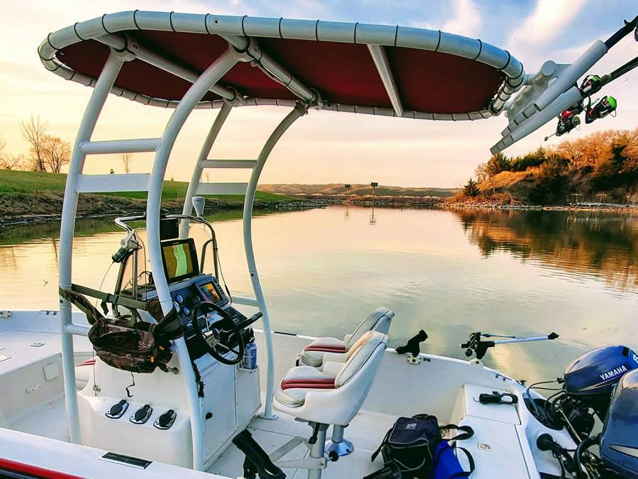 2002 Ranger 175 Sportfisherman with a SG300 boat t-top, photo 2 of 2