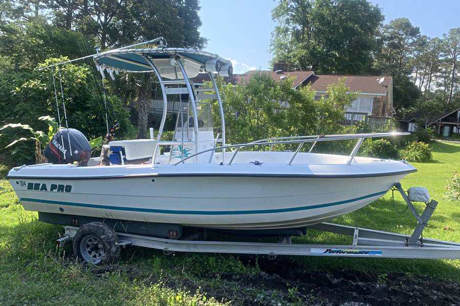 2002 Sea Pro 190CC with a SG300 boat t-top, photo 1 of 3