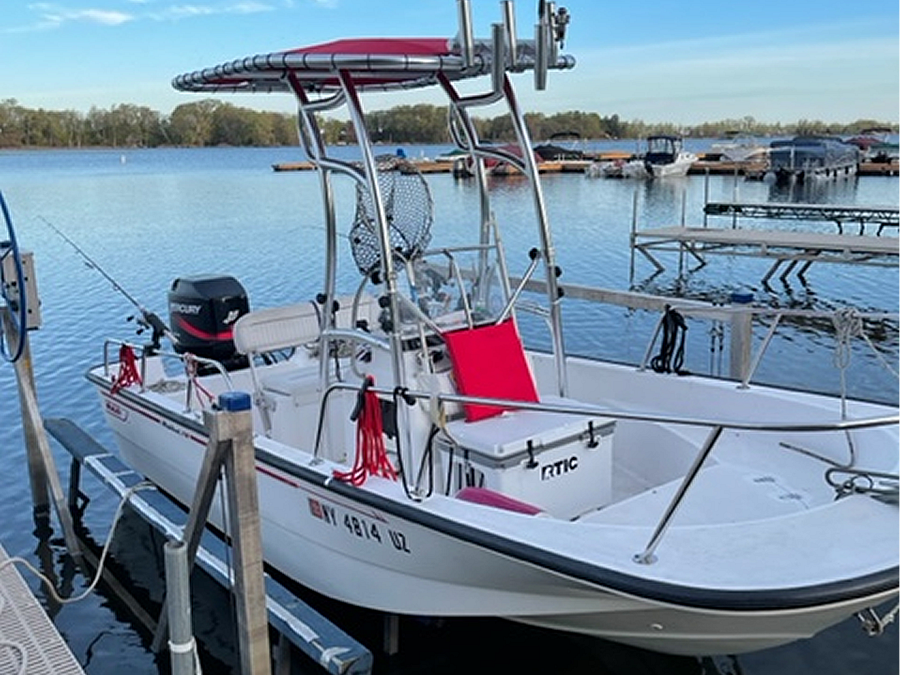 2003 Boston Whaler Montauk 17 with a SG600 boat t-top, photo 1 of 5