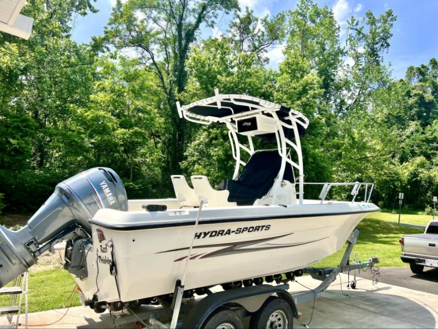 2003 Hydrasports 212 CC with a SG900 boat t-top, photo 2 of 2