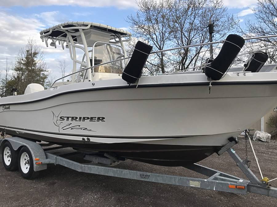 2004 Striper 2301 by Seaswirl with a SG900 boat t-top, photo 2 of 6