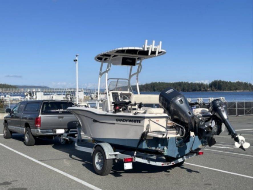 2005 Grady White 180 with a SG600 boat t-top, photo 1 of 3