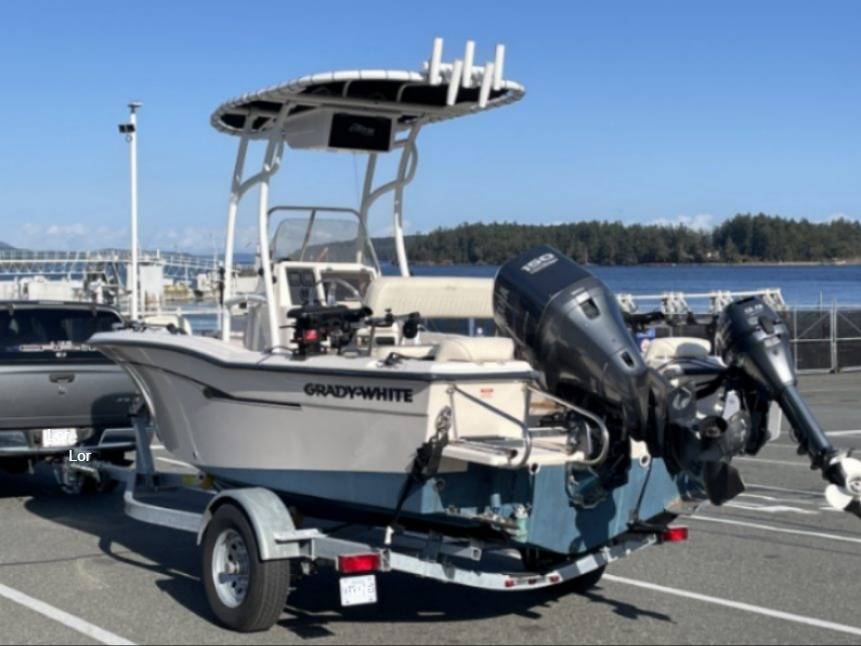 2005 Grady White 180 with a SG600 boat t-top, photo 2 of 3