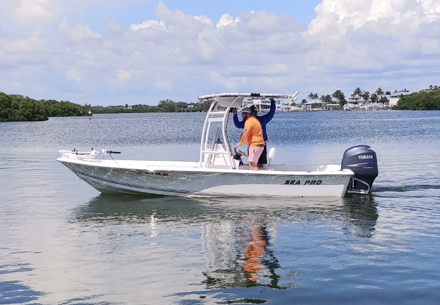 2005 Sea Pro with a SG300 boat t-top, photo 1 of 3