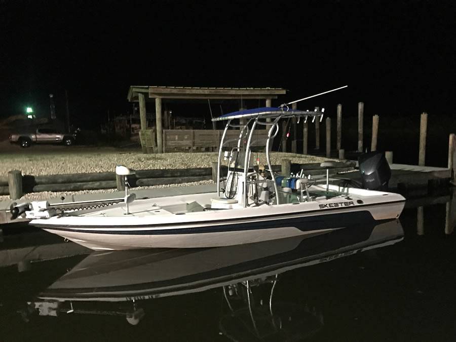 2005 Trophy 1703 with a SG600 boat t-top