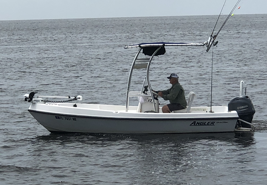 2006 Angler 173 with a SG300 boat t-top, photo 2 of 3