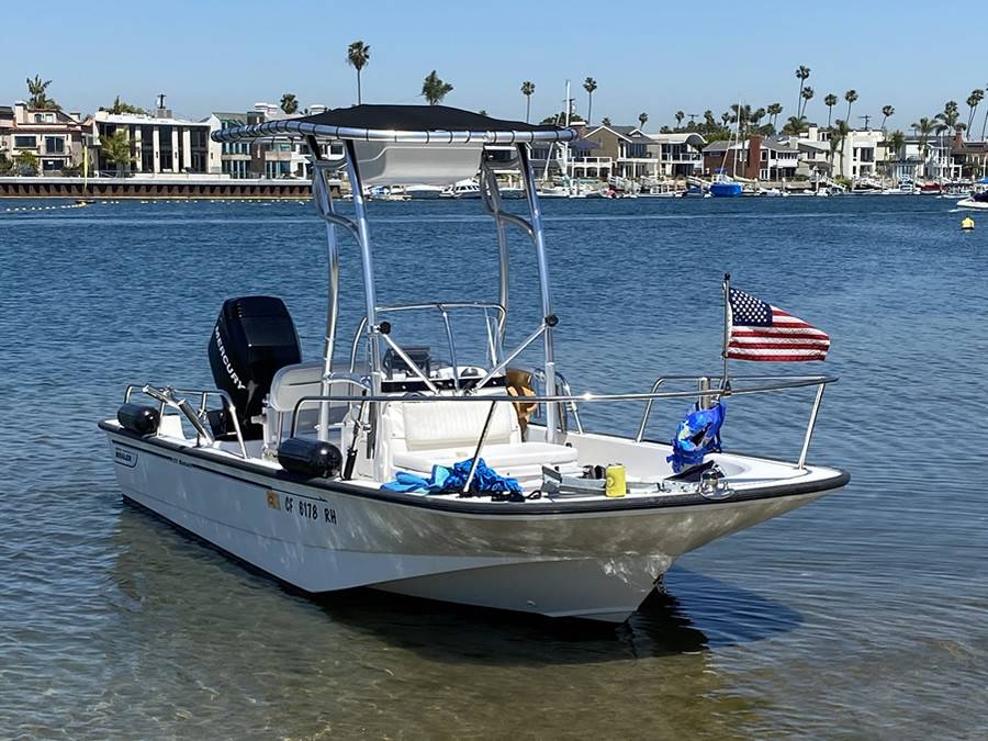 2006 Boston Whaler Montauk with a SG600 boat t-top, photo 2 of 4
