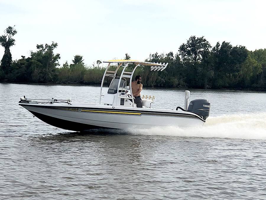 2007 Champion 22 Bay with a SG300 boat t-top, photo 3 of 6