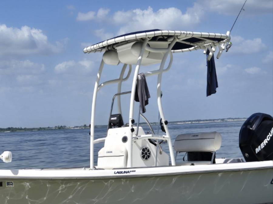 2007 Laguna B190 with a SG600 boat t-top, photo 3 of 7
