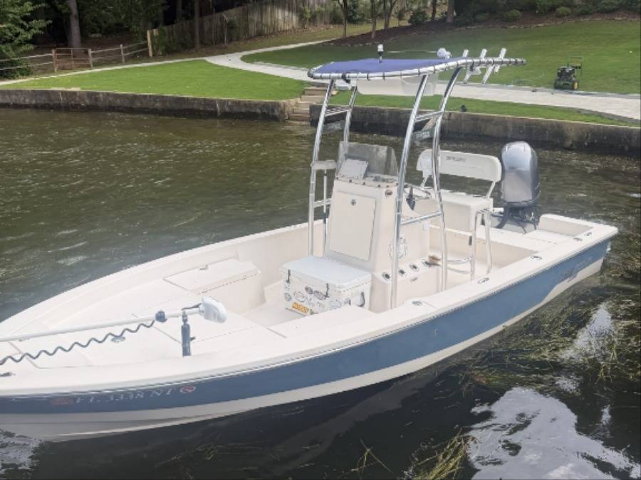 2007 Pathfinder 2200 with a SG300 boat t-top, photo 1 of 6
