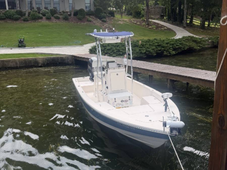 2007 Pathfinder 2200 with a SG300 boat t-top, photo 3 of 6