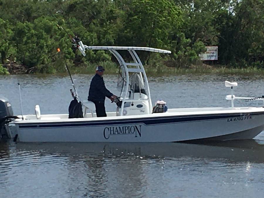 2008 Champion 220 Bay with a SG300 boat t-top, photo 1 of 3