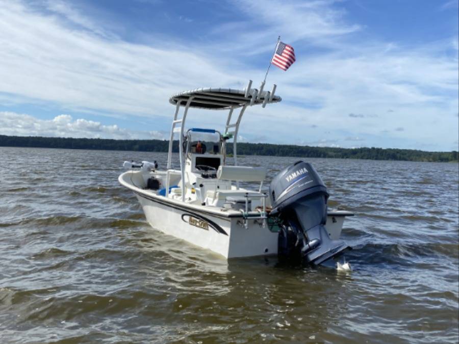 2010 Maycraft 1800 Skiff with a SG300 boat t-top, photo 1 of 2