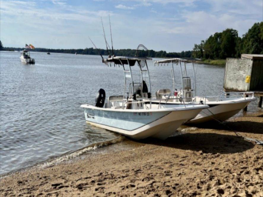 2011 Carolina Skiff with a SG300 boat t-top, photo 1 of 2