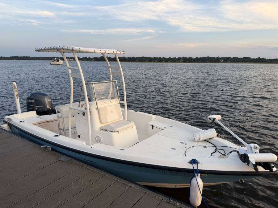 2012 Edgewater 190is with a SG300 boat t-top, photo 1 of 3