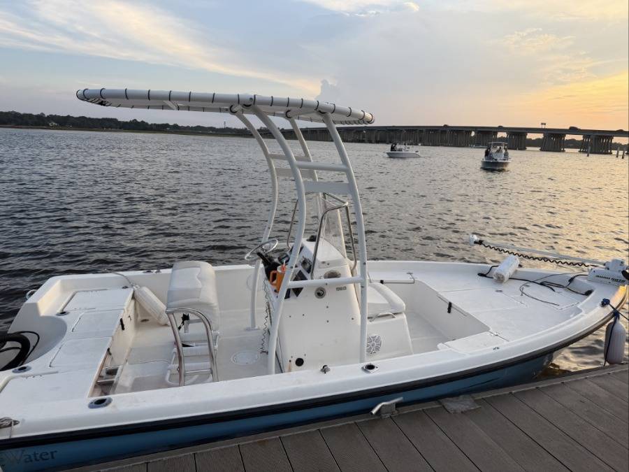 2012 Edgewater 190is with a SG300 boat t-top, photo 3 of 3