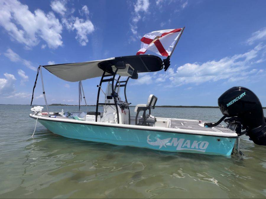 2014 Mako 21lts with a boat t-top, photo 1 of 6