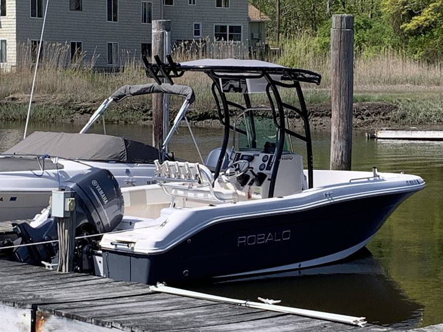 2014 Robalo R180 with a SG900 boat t-top, photo 1 of 3
