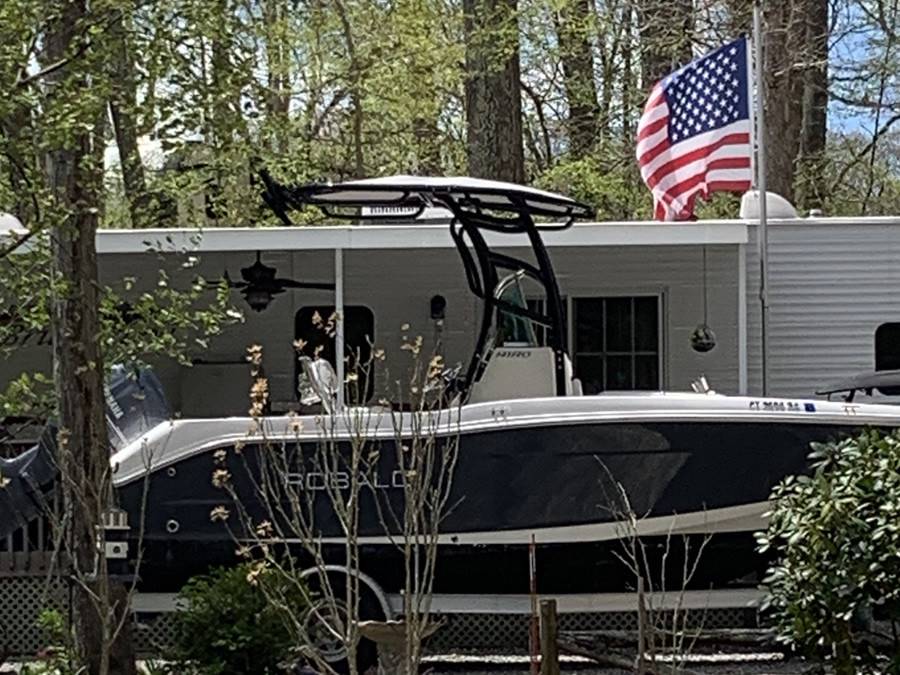 2014 Robalo R180 with a SG900 boat t-top, photo 3 of 3