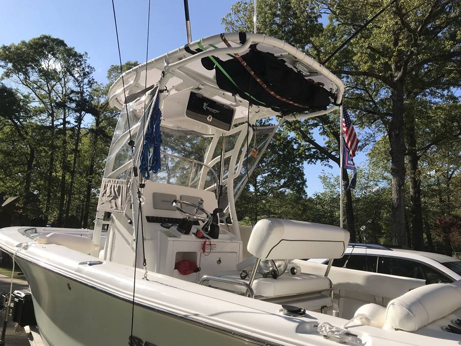 2015 Sea Hunt 196 with a SG900 boat t-top, photo 2 of 3