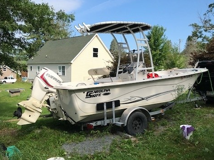 2016 Carolina Skiff 178 DLV with a SG300 boat t-top, photo 1 of 3