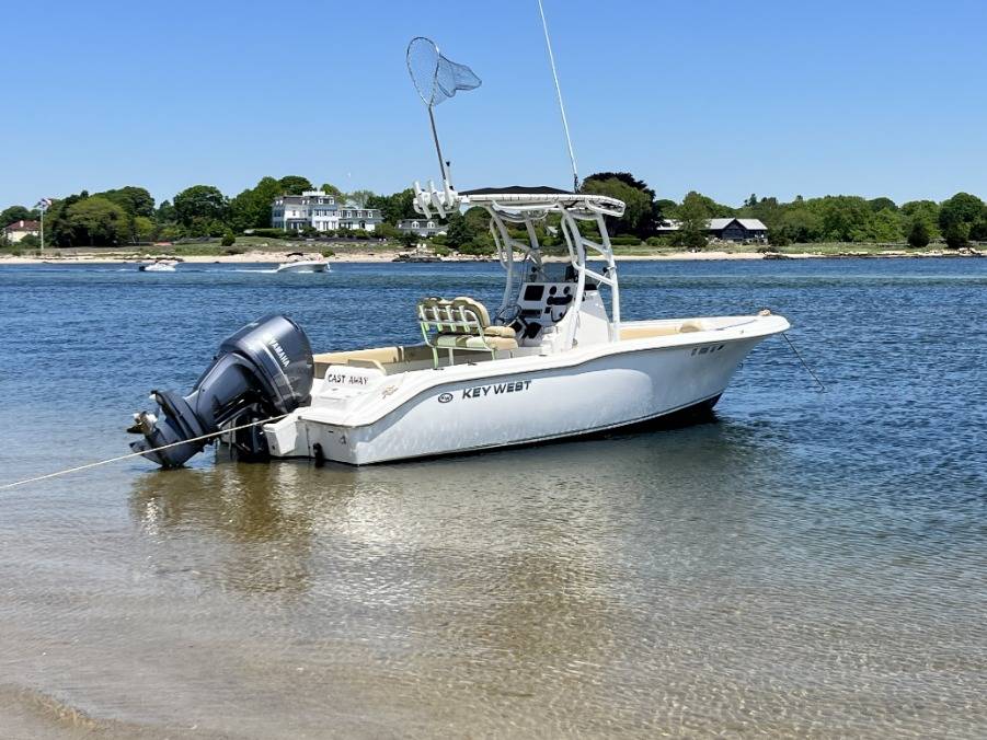 2016 Key West 239 FS with a SG900 boat t-top, photo 3 of 6