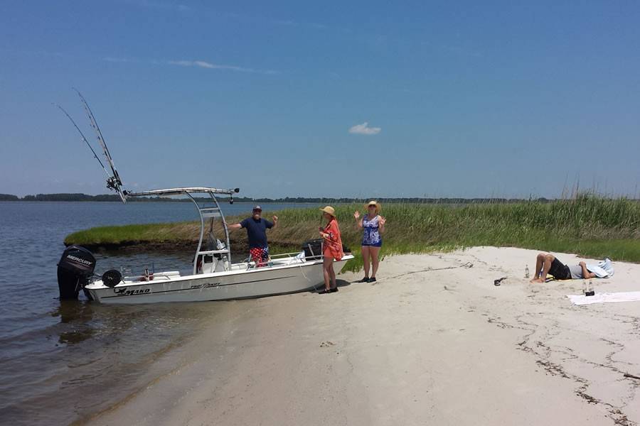 2016 Mako Pro Skiff 17 with a SG300 boat t-top, photo 3 of 6
