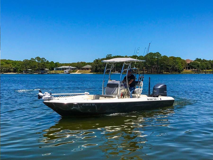 2016 Skeeter SX240 with a SG600 boat t-top, photo 1 of 2
