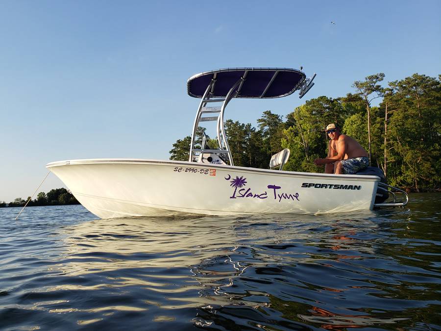2016 Sportsman 17 Island Reef with a SG300 boat t-top, photo 1 of 4