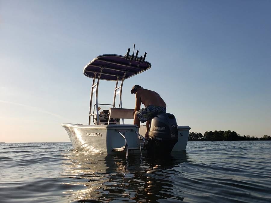2016 Sportsman 17 Island Reef with a SG300 boat t-top, photo 2 of 4