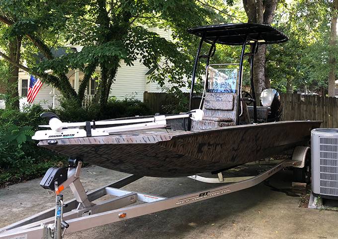 2016 Xpress H20 Bay with a SG600 boat t-top, photo 2 of 4