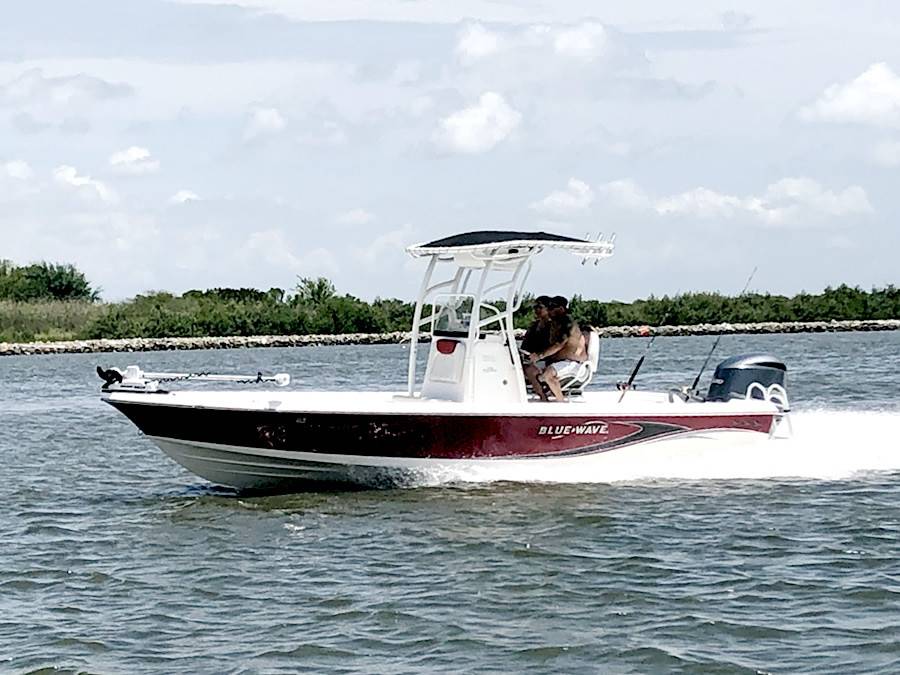 2017 Blue Wave 24 Pure Bay with a SG900 boat t-top, photo 1 of 4