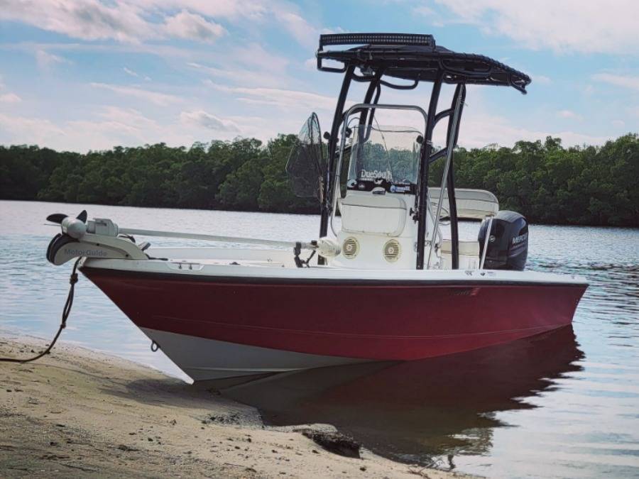 2017 Mako 19 CPX with a SG900 boat t-top, photo 1 of 4