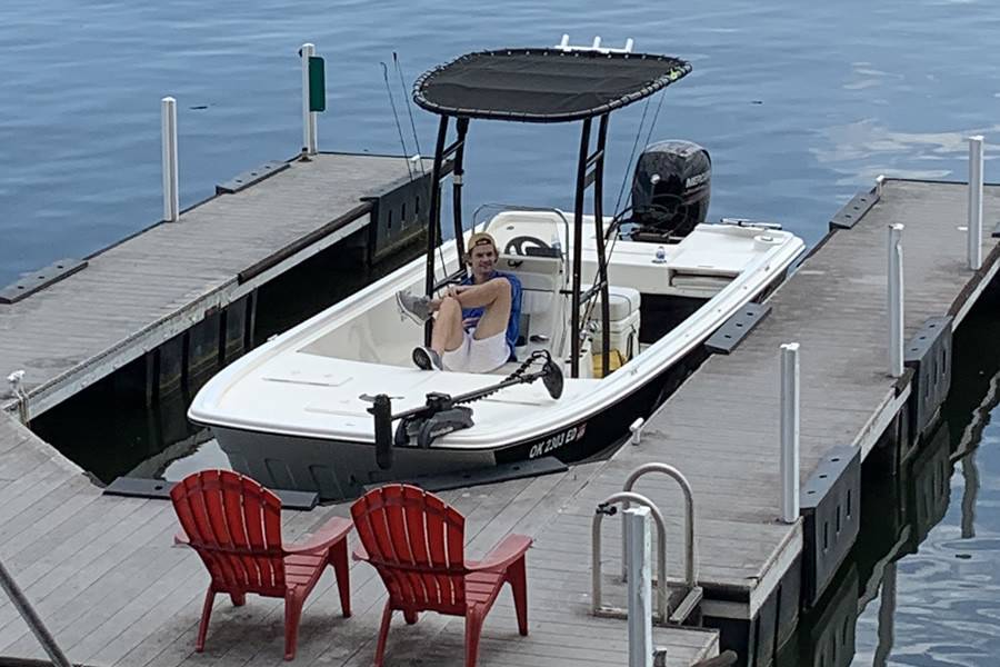 2017 Mako Pro Skiff with a SG300 boat t-top, photo 1 of 3