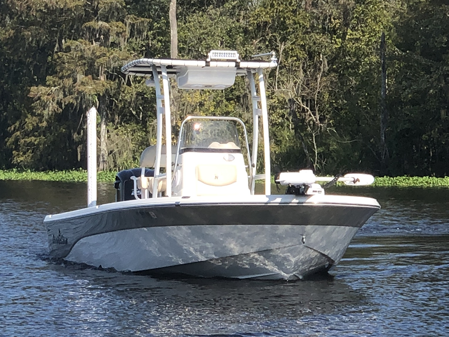 2017 NauticStar 244 XTS with a SG300 boat t-top, photo 3 of 9