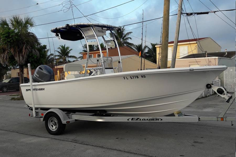 2017 Sportsman 19 Island Reef with a SG300 boat t-top, photo 1 of 3