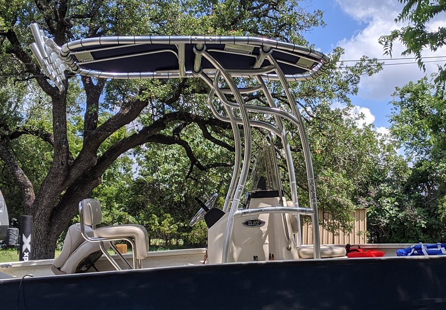 2017 Xpress H2O Bay 20' with a SG600 boat t-top, photo 2 of 6