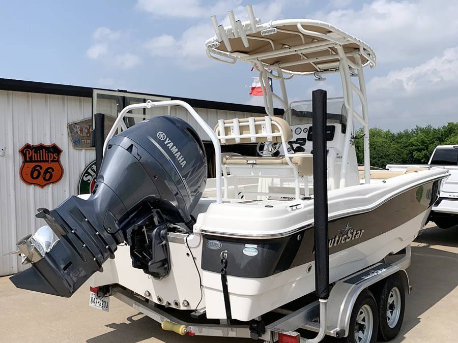2018 NauticStar 211 Hybrid with a SG900 boat t-top, photo 3 of 6