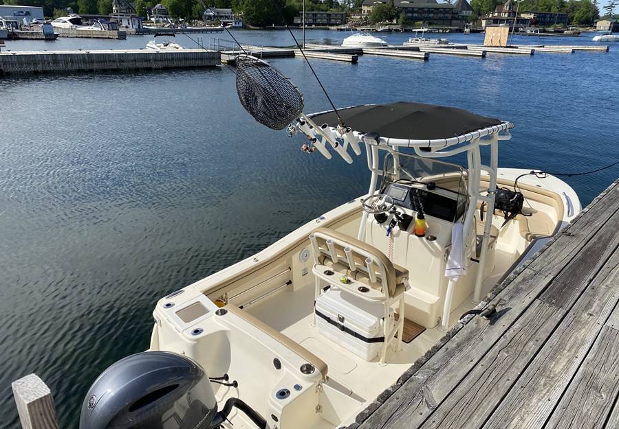 2018 Scout 215 XSF with a SG900 boat t-top, photo 3 of 5