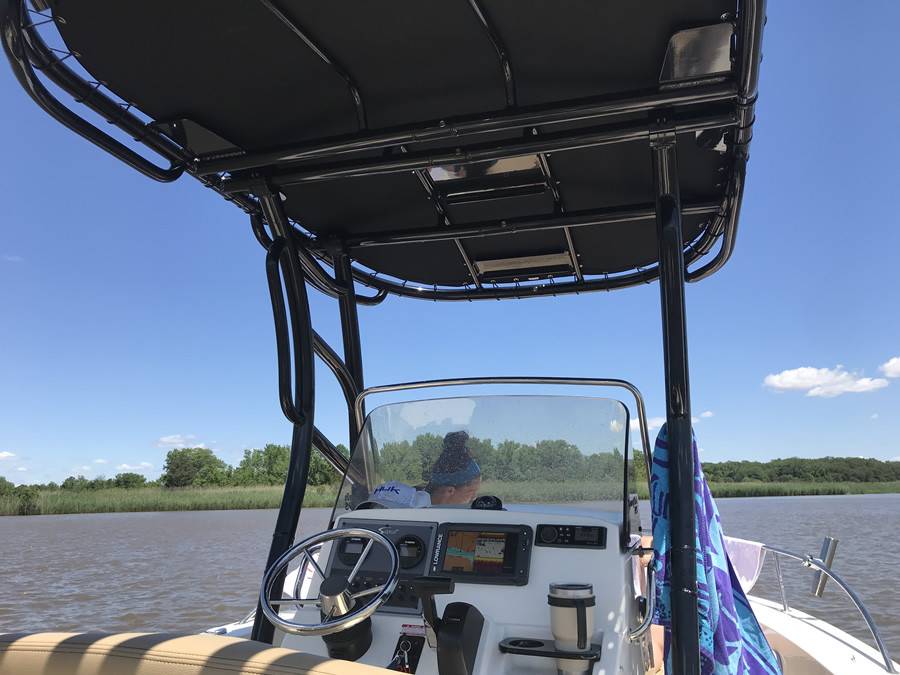 2018 Scout Sportfish 195 with a SG900 boat t-top, photo 3 of 6