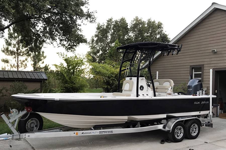 2018 Sea Born FX22 with a SG900 boat t-top, photo 1 of 6