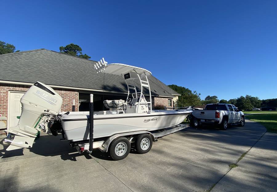 2019 Blue Wave 2300 with a SG300 boat t-top, photo 2 of 6