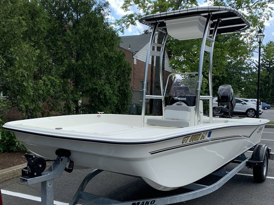 2019 Mako Pro Skiff 17 with a SG300 boat t-top, photo 3 of 4