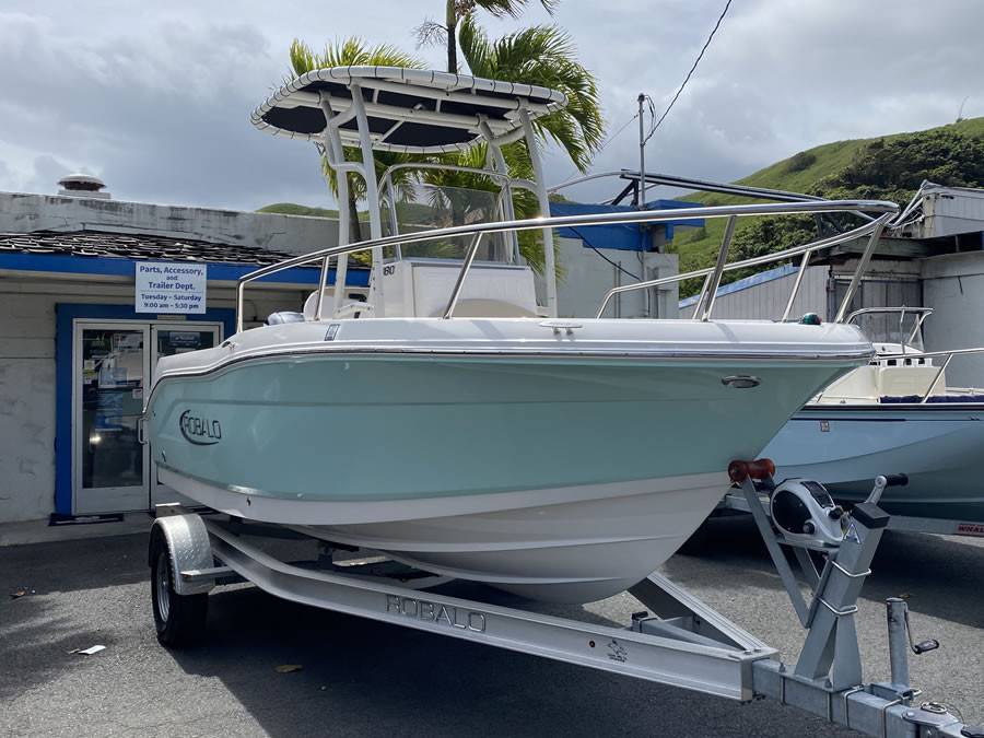 2019 Robalo R180 CC with a SG600 boat t-top, photo 2 of 5