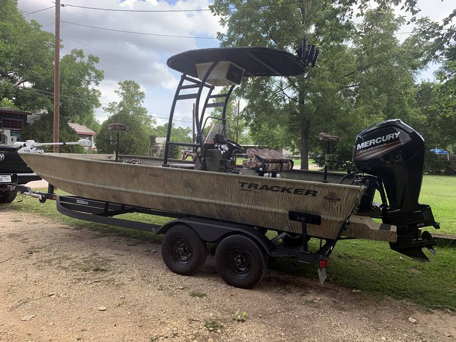 2019 Tracker Grizzly 2072CC with a SG300 boat t-top, photo 1 of 7