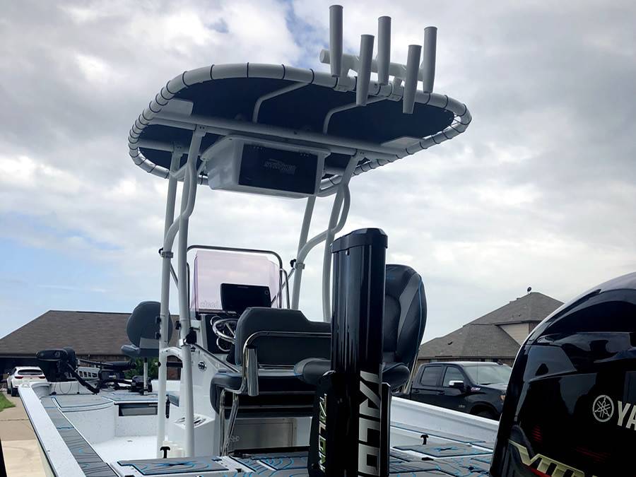 2019 Xpress X23B with a SG600 boat t-top, photo 3 of 7