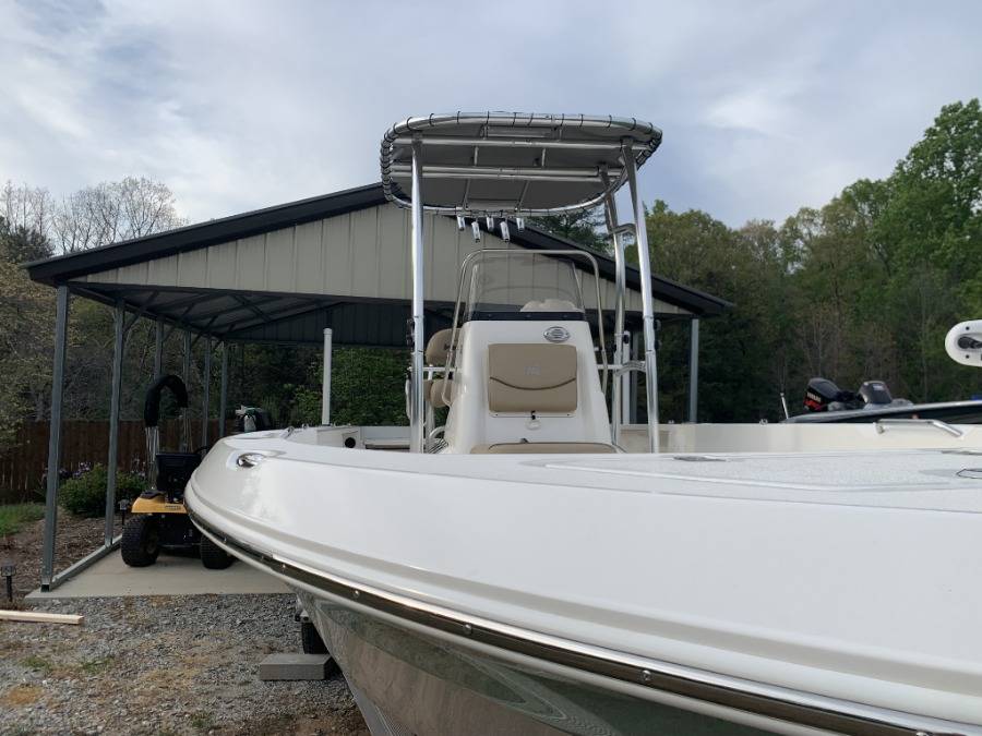 2020 Nauticstar 249 Bay with a SG600 boat t-top, photo 3 of 4